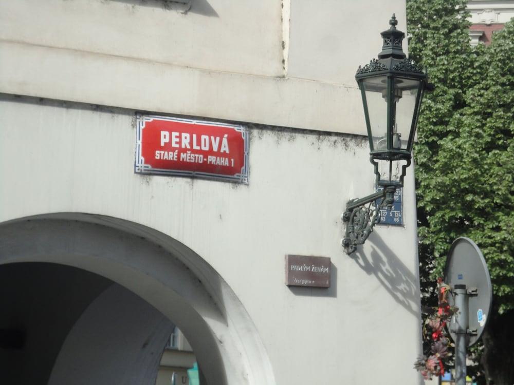 Perla Hotel Praga Exterior foto